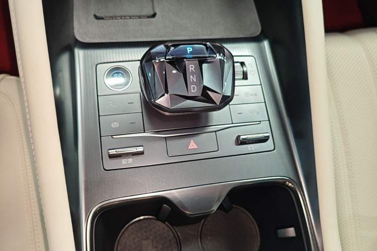 Used BYD Song L EV 2024 550km Beyond Edition Gear Lever