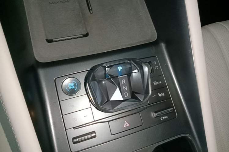 Used BYD Song L EV 2024 550km Beyond Edition Gear Lever