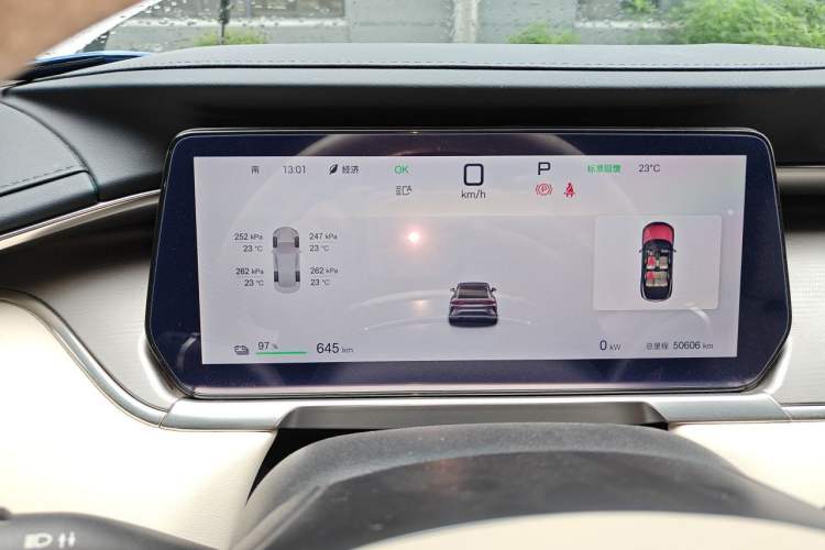 Used BYD Song L EV 2024 662 km Excellence Version Instrument Cluster