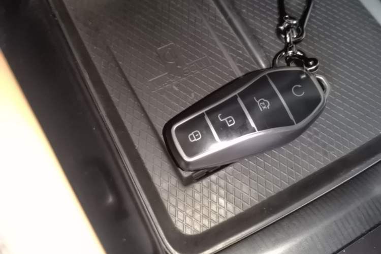 Used BYD Song L EV 2024 662 km Excellence Version Interior 1