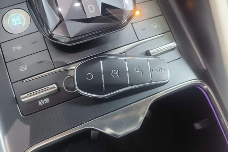 Used BYD Song L EV 2024 662 km Excellence Version Interior 1