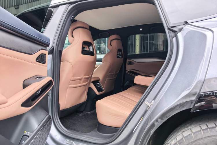 Used BYD Song L EV 2024 550 km Excellence Version Interior 2