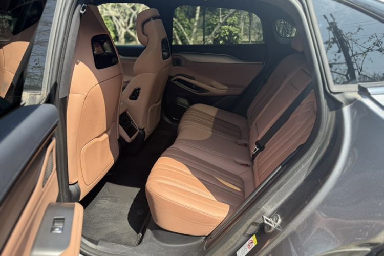 Used BYD Song L EV 2024 662 km Excellence Version Interior 3