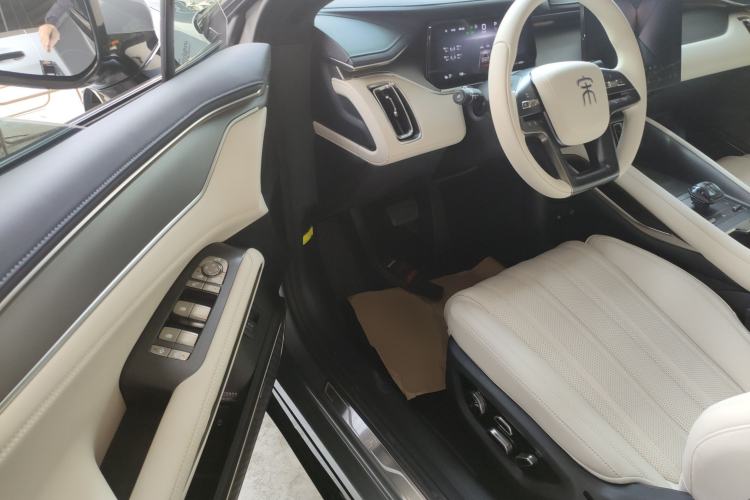 Used BYD Song L EV 2024 550 km Excellence Version Interior 3