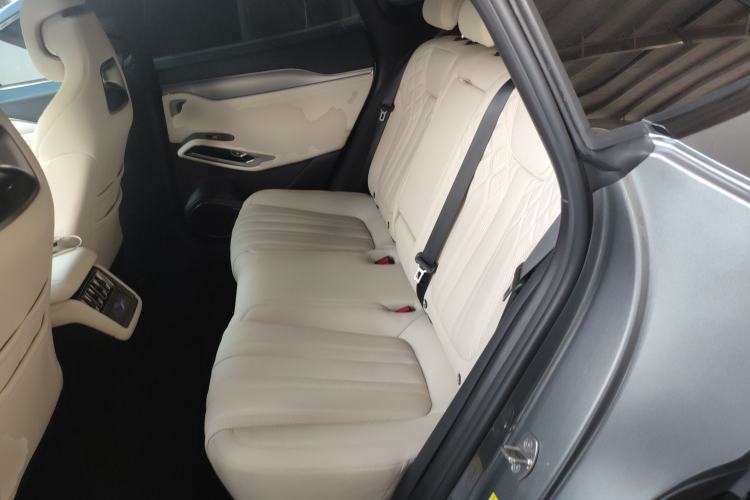 Used BYD Song L EV 2024 550 km Excellence Version Interior 4