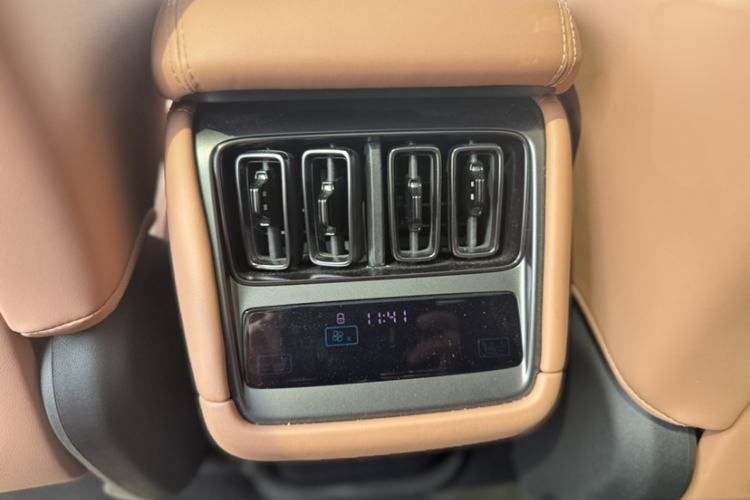 Used BYD Song L EV 2024 662 km Excellence Version Interior 5