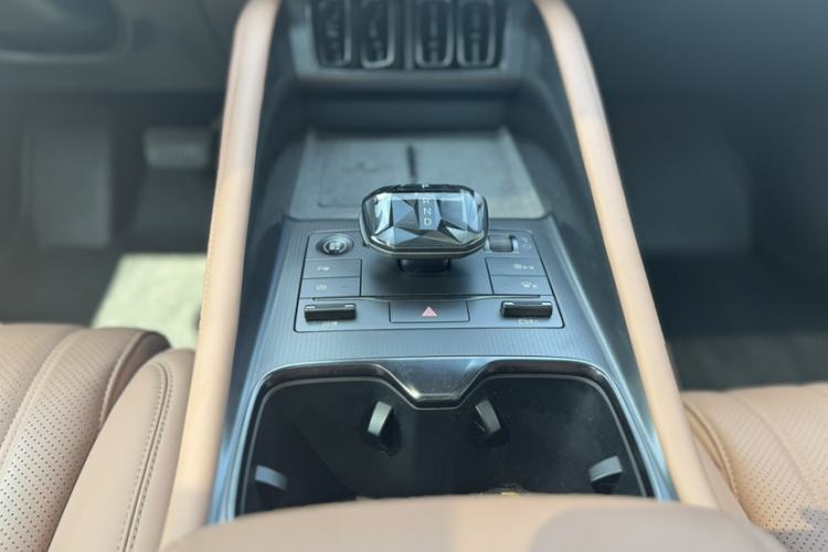 Used BYD Song L EV 2024 662 km Excellence Version Interior 8