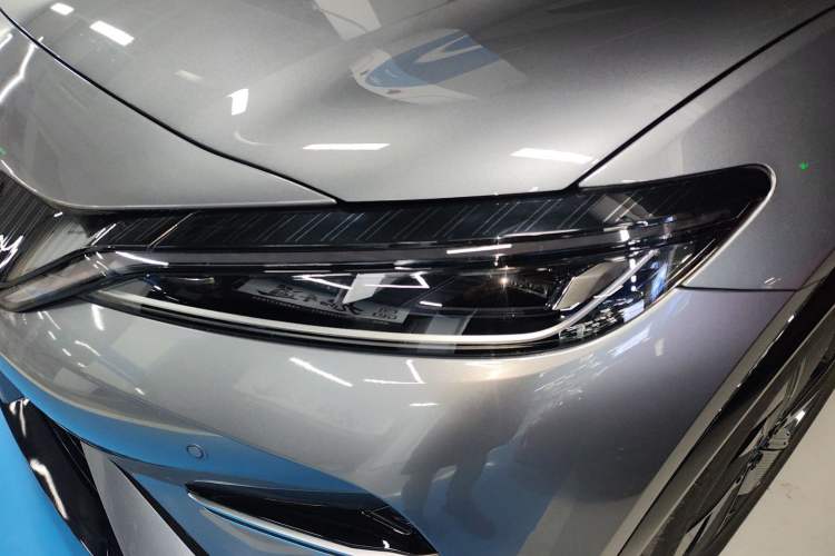 Used BYD Song L EV 2024 550 km Excellence Version Left Front Headlight