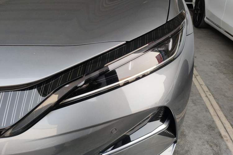 Used BYD Song L EV 2024 550 km Excellence Version Left Front Headlight