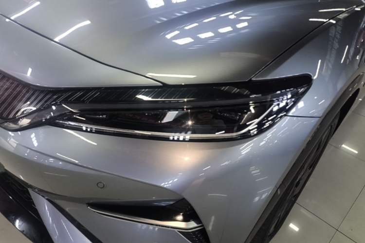 Used BYD Song L EV 2024 550 km Excellence Version Left Front Headlight