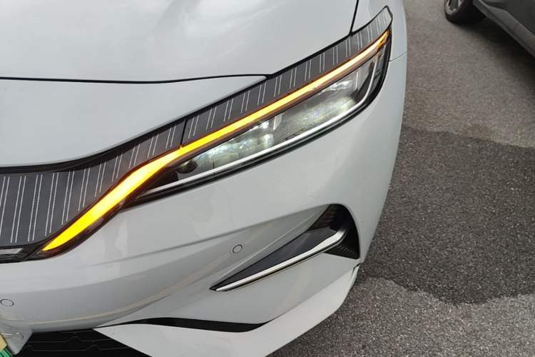 Used BYD Song L EV 2024 662 km Excellence Version Left Front Headlight
