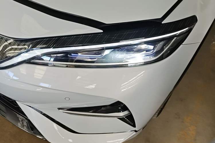 Used BYD Song L EV 2024 662 km Excellence Version Left Front Headlight