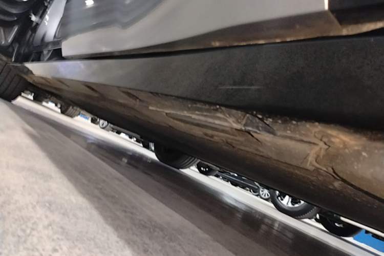 Used BYD Song L EV 2024 550km Beyond Edition Left Side Sill
