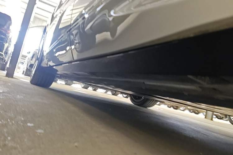 Used BYD Song L EV 2024 662 km Excellence Version Left Side Sill