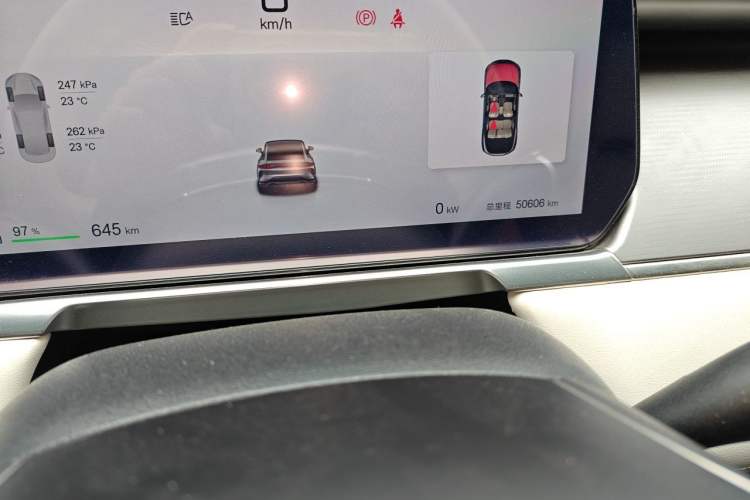 Used BYD Song L EV 2024 662 km Excellence Version Odometer Close Up