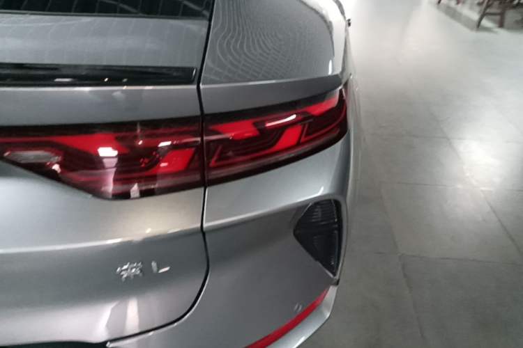 Used BYD Song L EV 2024 550km Beyond Edition Right Rear Taillight