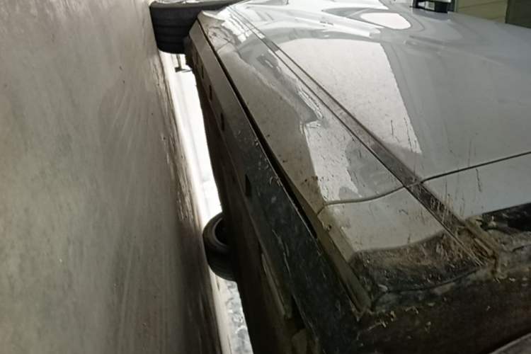 Used BYD Song L EV 2024 662 km Excellence Version Right Side Sill