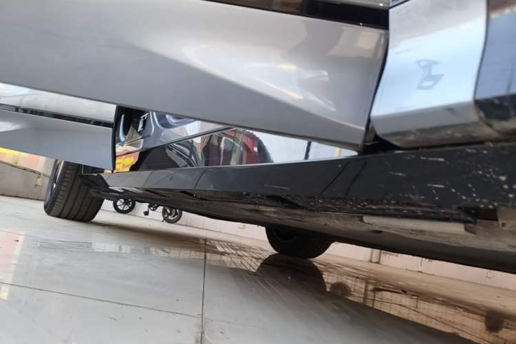 Used BYD Song L EV 2024 550km Beyond Edition Right Side Sill