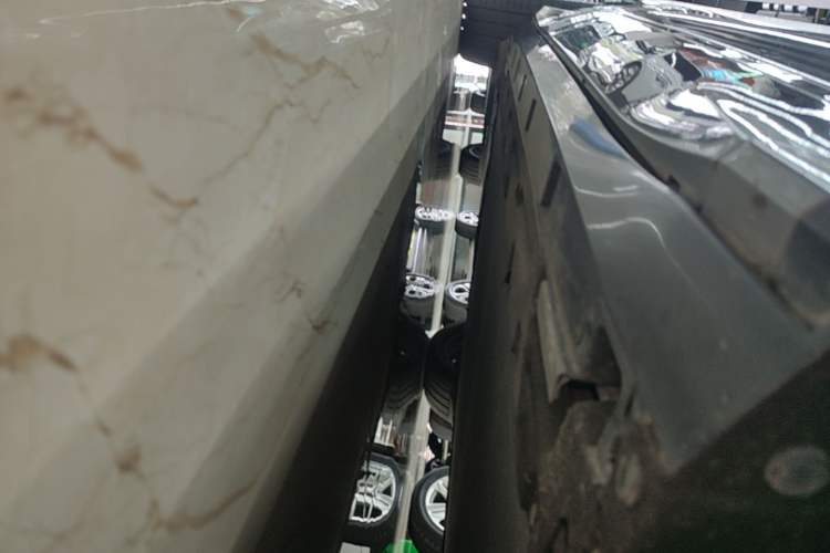 Used BYD Song L EV 2024 550km Beyond Edition Right Side Sill