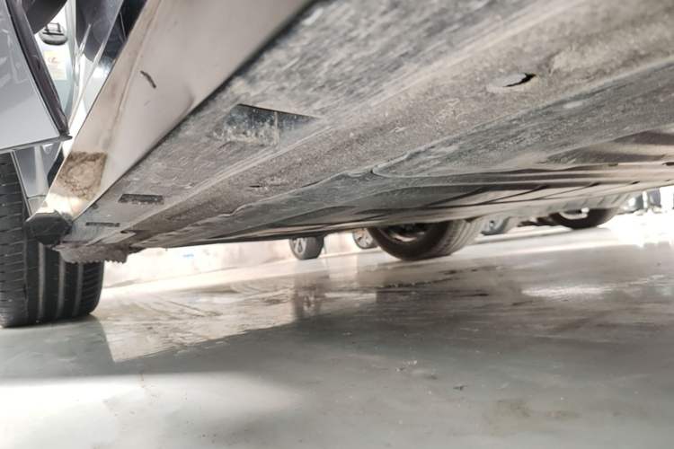 Used BYD Song L EV 2024 662 km Excellence Version Right Side Sill