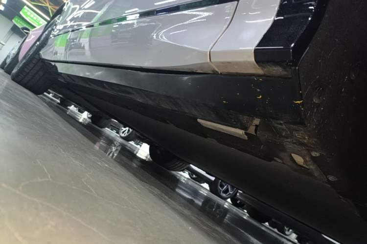 Used BYD Song L EV 2024 550km Beyond Edition Right Side Sill