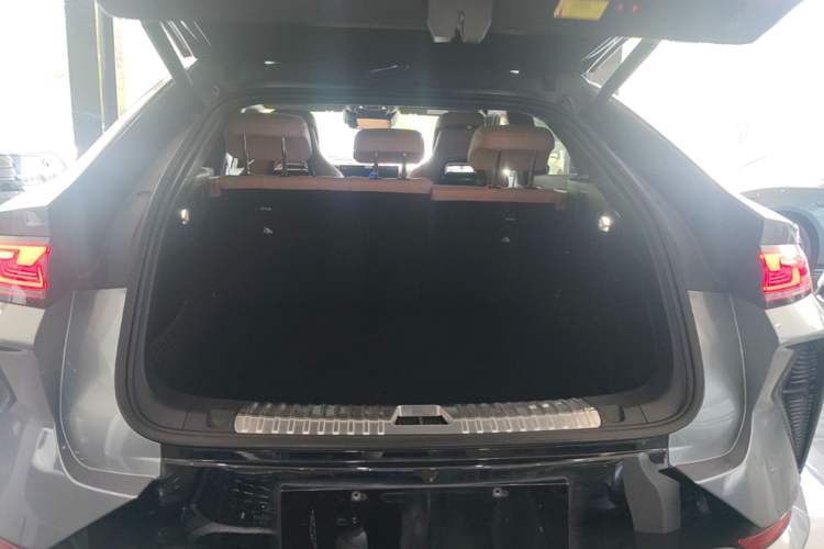 Used BYD Song L EV 2024 662 km Excellence Version Trunk