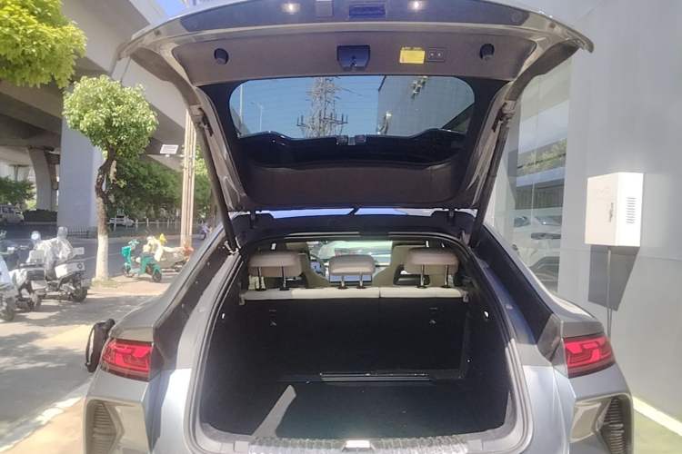 Used BYD Song L EV 2024 662 km Excellence Version Trunk