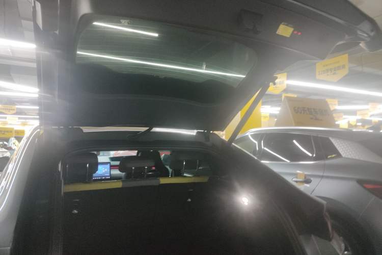 Used BYD Song L EV 2024 602 km All-Wheel-Drive Excellence Version Trunk