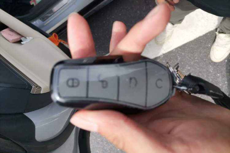 Used BYD Song L EV 2024 550km Beyond Edition Vehicle Key