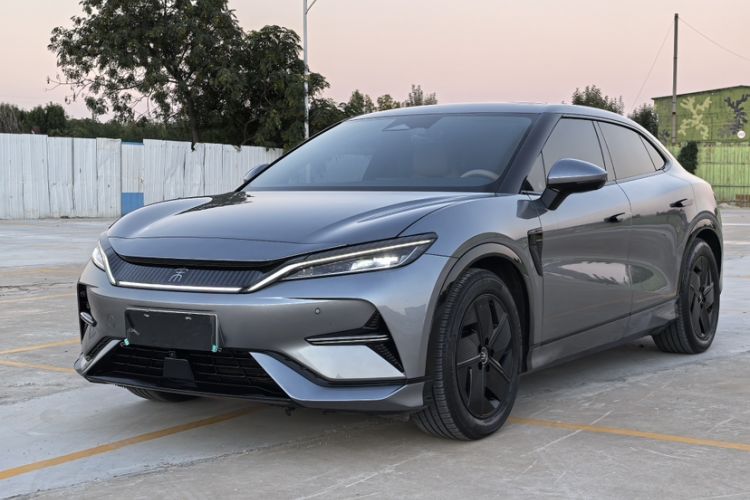 BYD Song L EV 2024 550 km Excellence Version