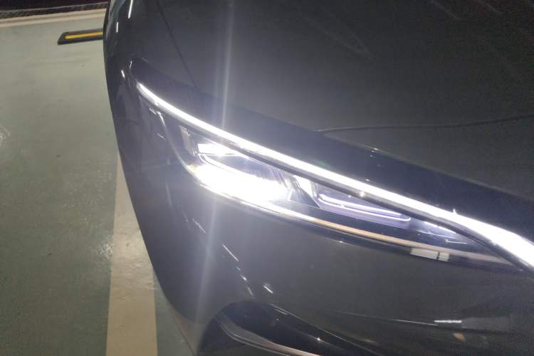 Used BYD Song L EV 2024 662 km Excellence Version Right Front Headlight