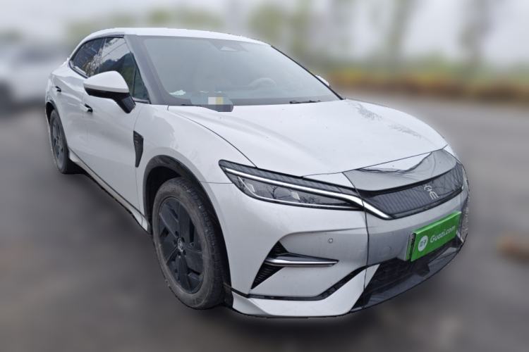 Used BYD Song L EV 2024 550 km Excellence Version Front Right 45 Deg