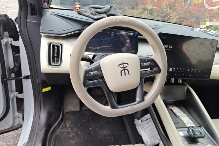 Used BYD Song L EV 2024 550 km Excellence Version Steering Wheel