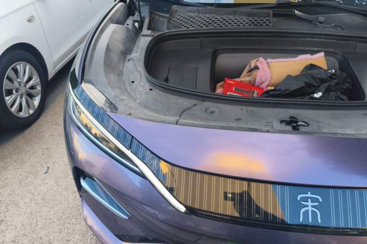 Used BYD Song L EV 2024 662 km Beyond Edition Engine Bay Right
