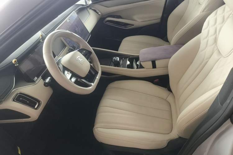 Used BYD Song L EV 2024 662 km Beyond Edition Left Front Seat