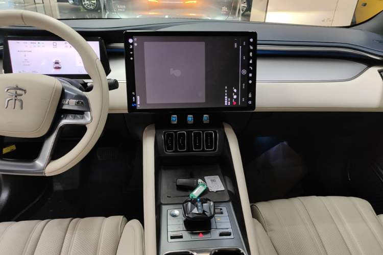 Used BYD Song L EV 2024 662 km Excellence Version Audio And AC Panel