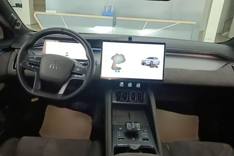 Used BYD Song L EV 2024 602 km All-Wheel-Drive Excellence Version Center Console