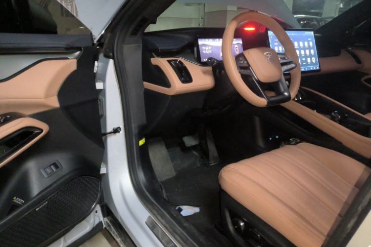 Used BYD Song L EV 2024 550 km Excellence Version Driver Seat