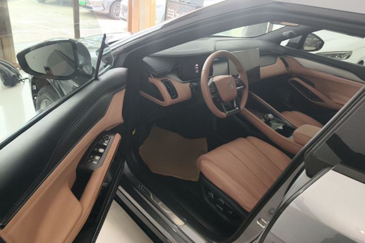 Used BYD Song L EV 2024 550 km Excellence Version Driver Seat