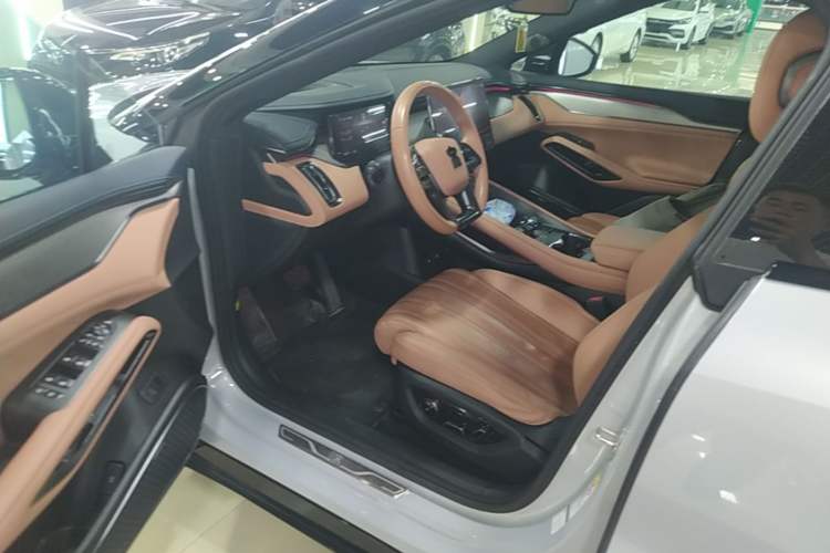 Used BYD Song L EV 2024 550 km Excellence Version Driver Seat