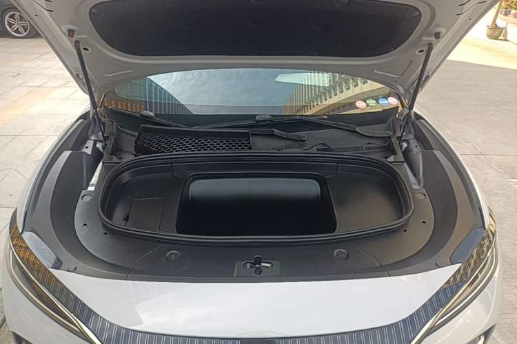 Used BYD Song L EV 2024 550 km Excellence Version Engine Bay