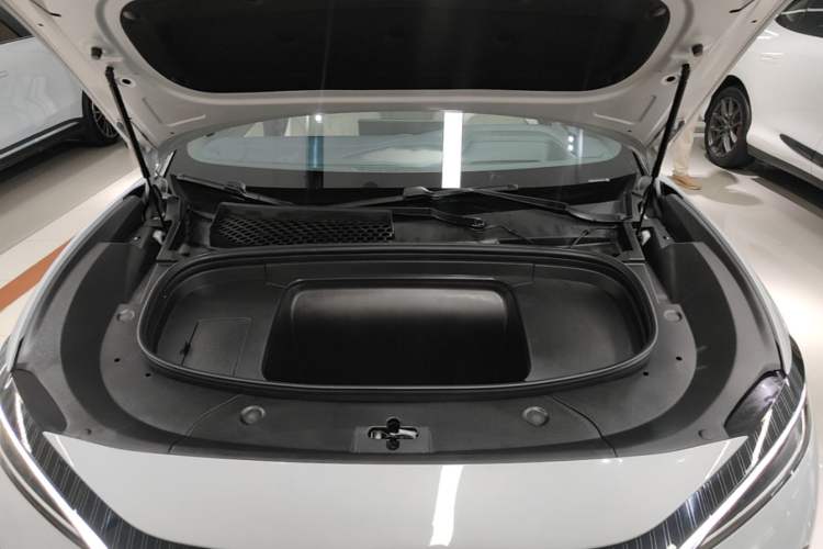 Used BYD Song L EV 2024 662 km Excellence Version Engine Bay