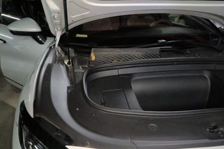 Used BYD Song L EV 2024 550 km Excellence Version Engine Bay Right