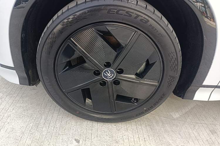 Used BYD Song L EV 2024 550 km Excellence Version Exterior 4