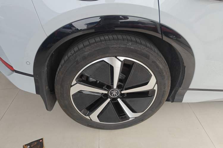 Used BYD Song L EV 2024 662 km Excellence Version Exterior 5