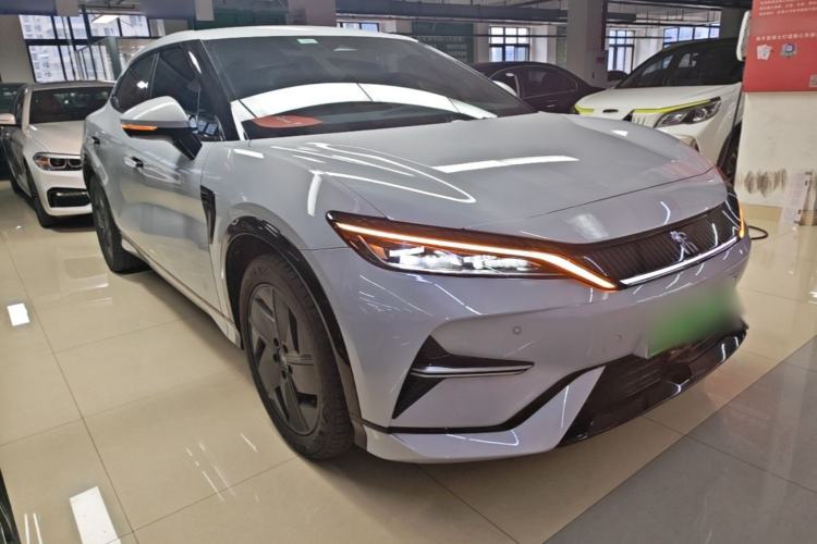 Used BYD Song L EV 2024 550km Beyond Edition Front Right 45 Deg