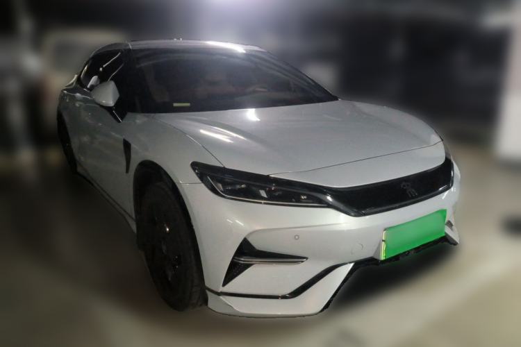 Used BYD Song L EV 2024 550 km Excellence Version Front Right 45 Deg