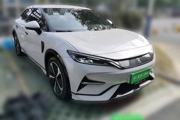 Used BYD Song L EV 2024 662 km Excellence Version Front Right 45 Deg
