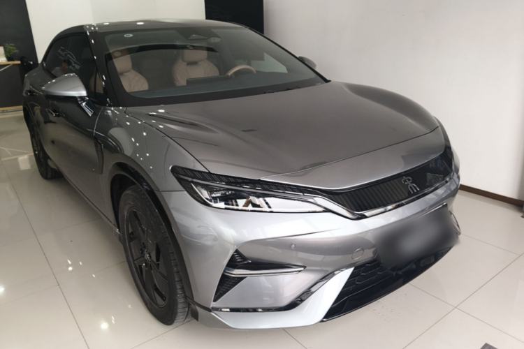Used BYD Song L EV 2024 550 km Excellence Version Front Right 45 Deg