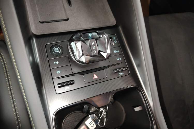 Used BYD Song L EV 2024 602 km All-Wheel-Drive Excellence Version Gear Lever